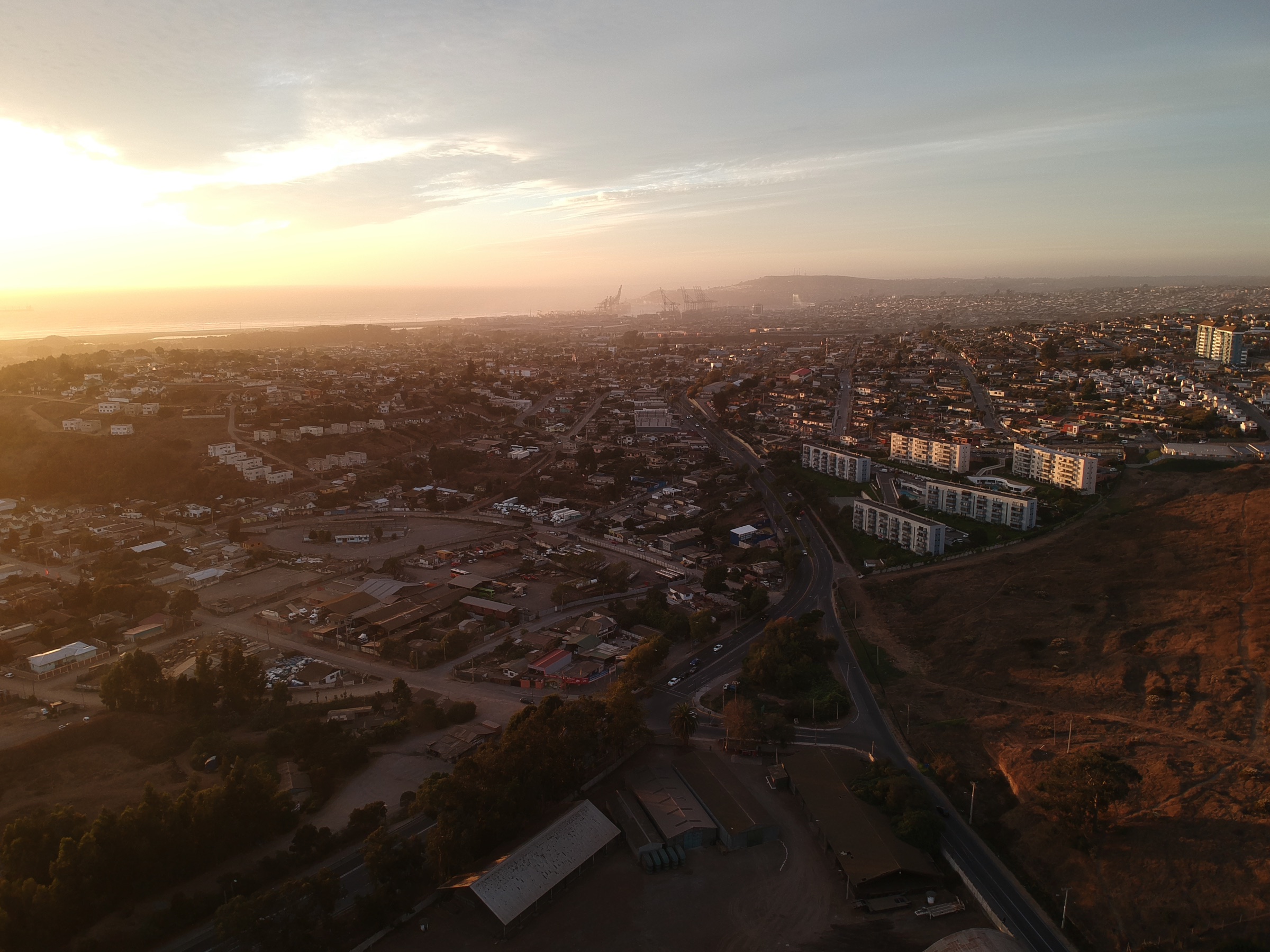 Vista aérea de San Antonio al atardecer